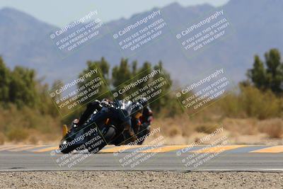 media/Apr-09-2023-SoCal Trackdays (Sun) [[333f347954]]/Turn 7 (1135am)/